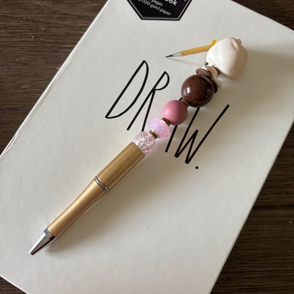 Disney Doorables: Star Wars: Rey handmade beaded pen - Picture 3 of 3